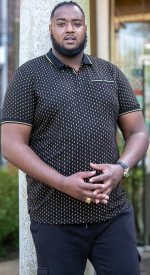 D555 RAUL AOP Jersey Polo With Jacquard Collar, Ribs And Chest Pocket Black - Pólóingek - Galléros Pólók 2XL-8XL - Pólóingek 2XL-8XL