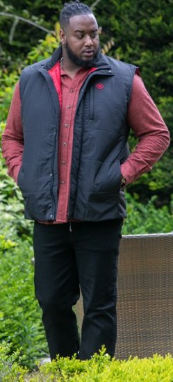 D555 FELIPE Zip Through Padded Gilet With Contrast Colour Lining And Rubber Badge Black - Kabátok - Nagyméretű Kabátok - 2XL-8XL