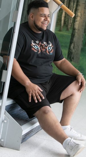 D555 Leamington Tiger Eyes Printed Crew Neck T-shirt Black - Pólók - Nagyméretű pólók - 2XL-14XL