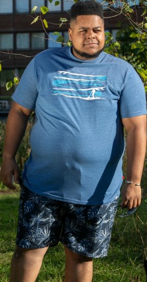 D555 Cardiff Surfer And Waves Printed Crew Neck T-shirt Denim Marl - Pólók - Nagyméretű pólók - 2XL-14XL