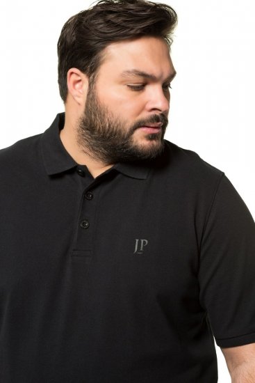 JP1880 712617 Hasra szabott galléros póló Fekete - Pólóingek - Galléros Pólók 2XL-8XL - Pólóingek 2XL-8XL