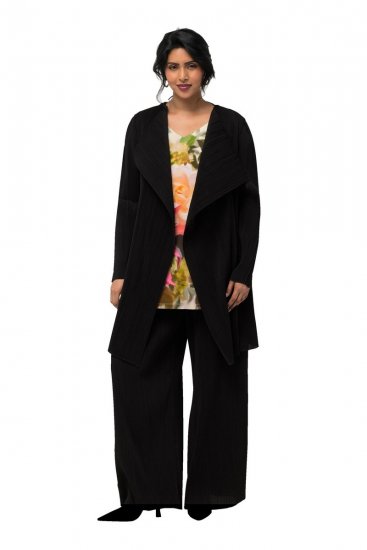 Ulla Popken 830749 Nyitott pliszírozott blézer széles reverrel Fekete - Blézerek - Blézerek plus size méretben nőknek