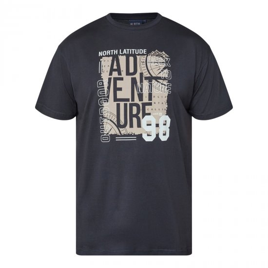 North Latitude Adventure 98 Graphic Tee Fekete - Pólók - Nagyméretű pólók - 2XL-14XL