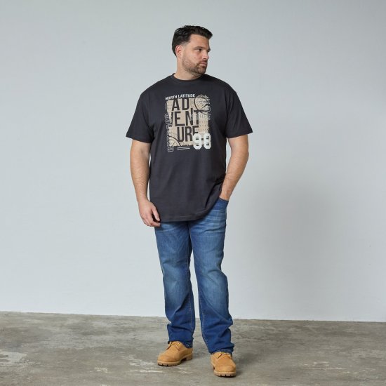 North Latitude Adventure 98 Graphic Tee Fekete TALL - TALL pólók - TALL Pólók