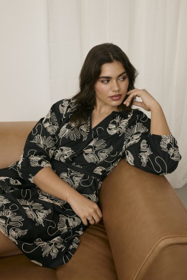Kaffe Curve Kimmie Dress Black Chalk Embroidery - Midi ruhák - 