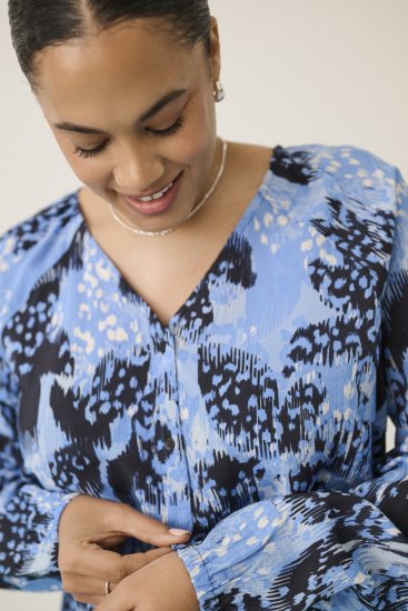 Kaffe Curve Aliana Dress Blue Flower Animal - Midi ruhák - 