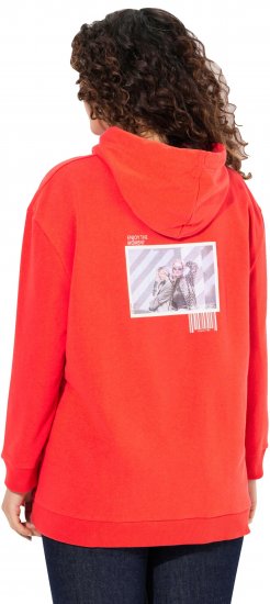 Ulla Popken Back Print Kangaroo Pocket Hoodie Hibiscus Red - Bluzy & bluzy z kapturem - 