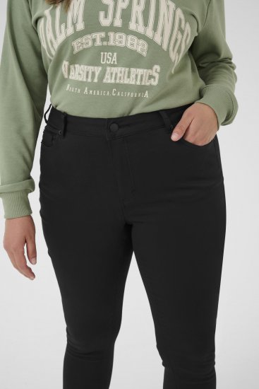 Kaffe Curve Dina Slim fazonú rövidített farmer Fekete - Női Farmer & Nadrágok Nagy Méretekben – Plus Size - 