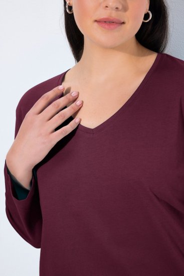 Ulla Popken Back To Basics V-Neck Relaxed Fit Cotton Tee Dark Berry - Pólók - Női pólók