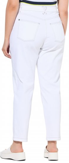 Ulla Popken Used Look 5 Pocket Comfy Waistband Mom Jeans Snow White - Női Farmer & Nadrágok Nagy Méretekben – Plus Size - 