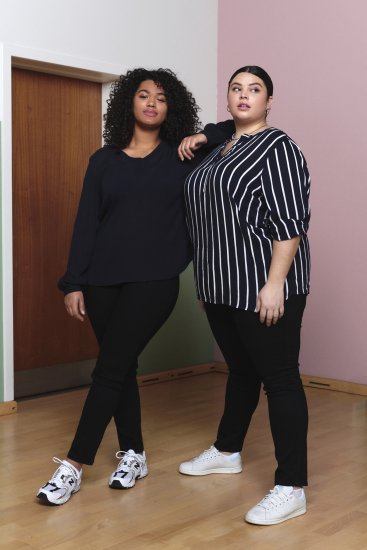 Kaffe Curve Machi Knit Pulóver Mélyfekete - Bluzy & bluzy z kapturem - 