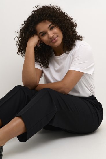 Kaffe Curve Sakira Rövidített nadrág Mélyfekete - Női Farmer & Nadrágok Nagy Méretekben – Plus Size - 